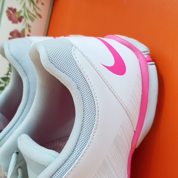 NIKE Pink & Light Grey Sneakers - Picture 9 of 16